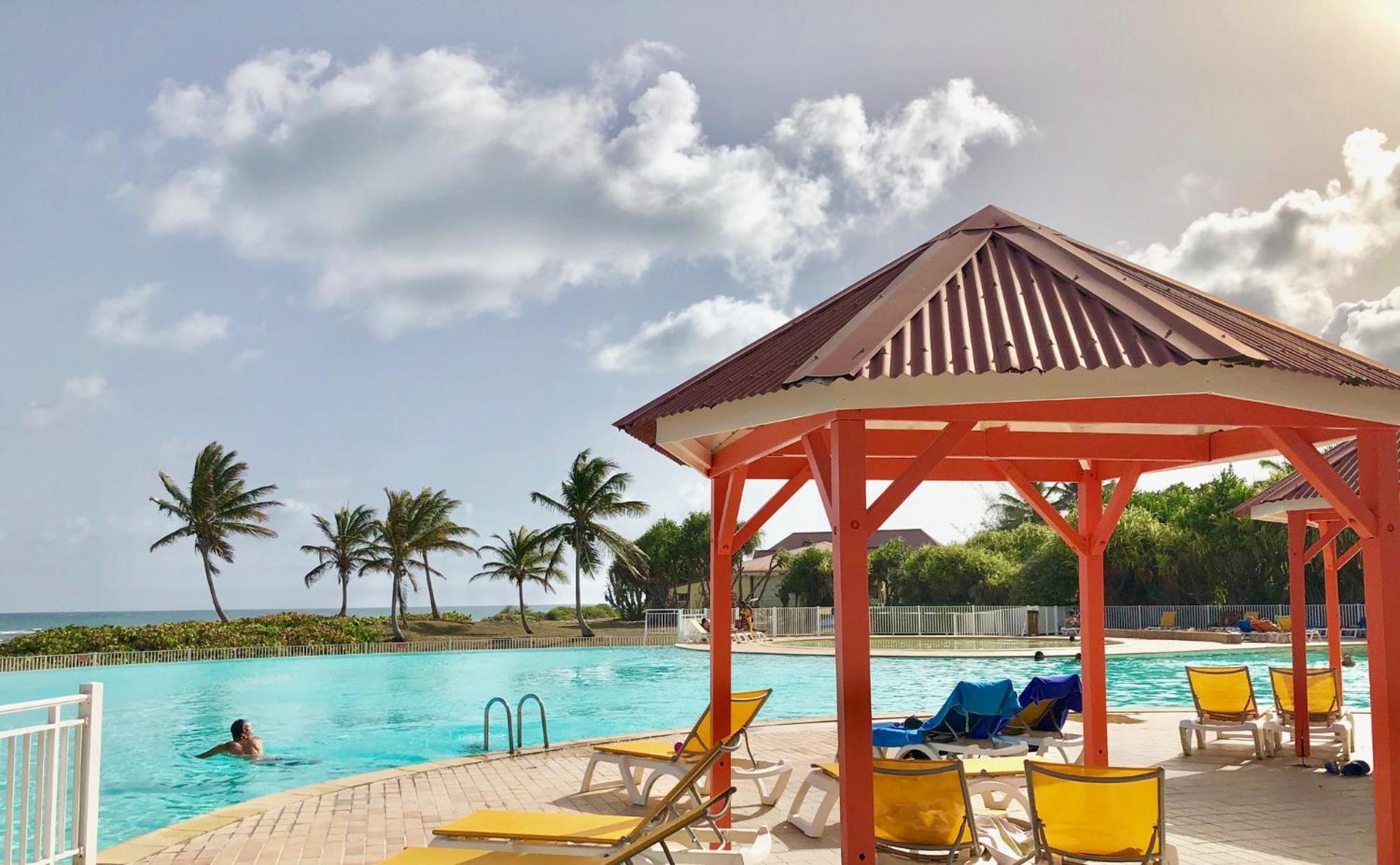 Guadeloupe- Saint-Francois- Residence Anse Des Rochers - Appartement Quart De Villa Etage - Vue Mer- 4 Personnes - Lit Bebe Sur Demande - Citerne Et Wifi Prives -Animaux Ok-Acces Plage Direct -Apnee Bien-Etre Experience Sur Demande Avec Instructeur A Exterior photo
